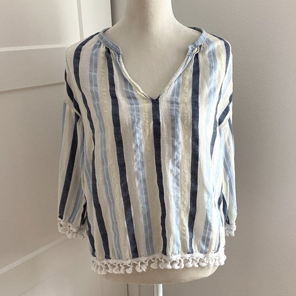 Vince Camuto Tops - Vince Camuto Stripped Shirt V Neck Fringe Large